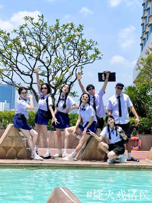 青青草碰撞青春活力盛宴